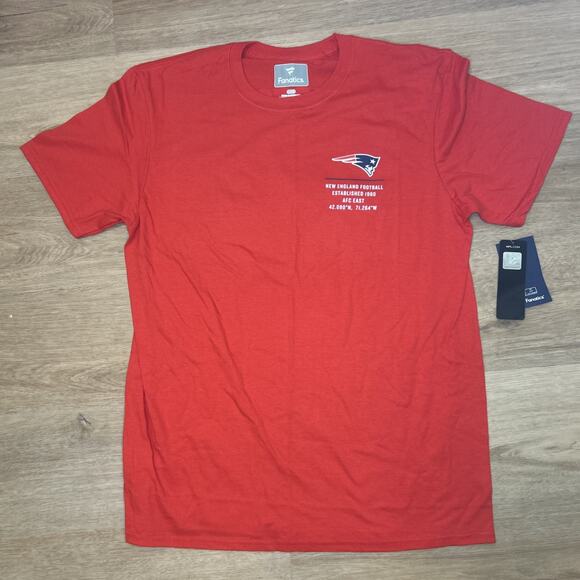 *NEW* Men's L Fanatics Red New England Patriots Repeat Stats T-Shirt Football - Picture 1 of 6